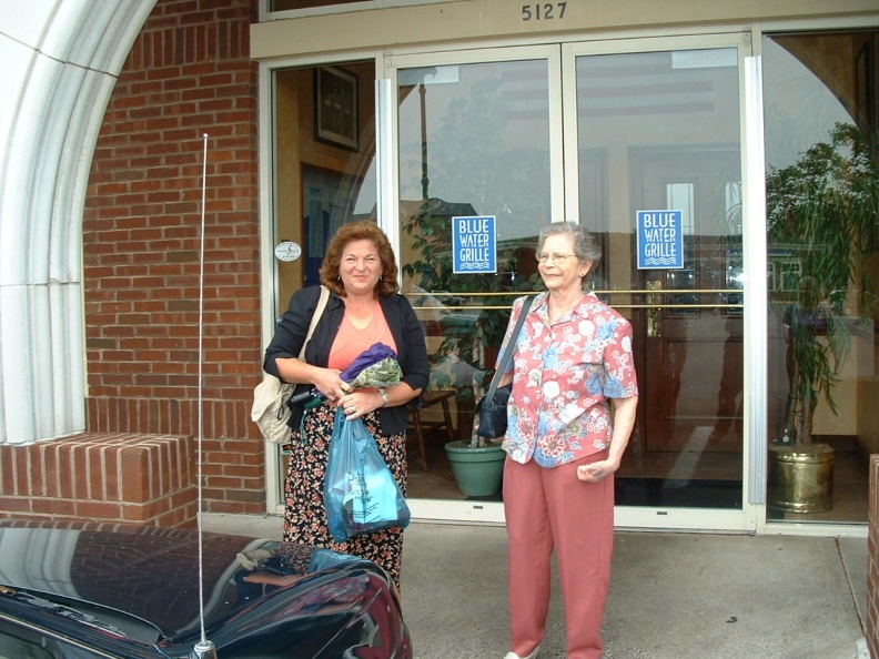 Arrival_of_Ruthie_and_Marianne_at_Returaunt.jpg