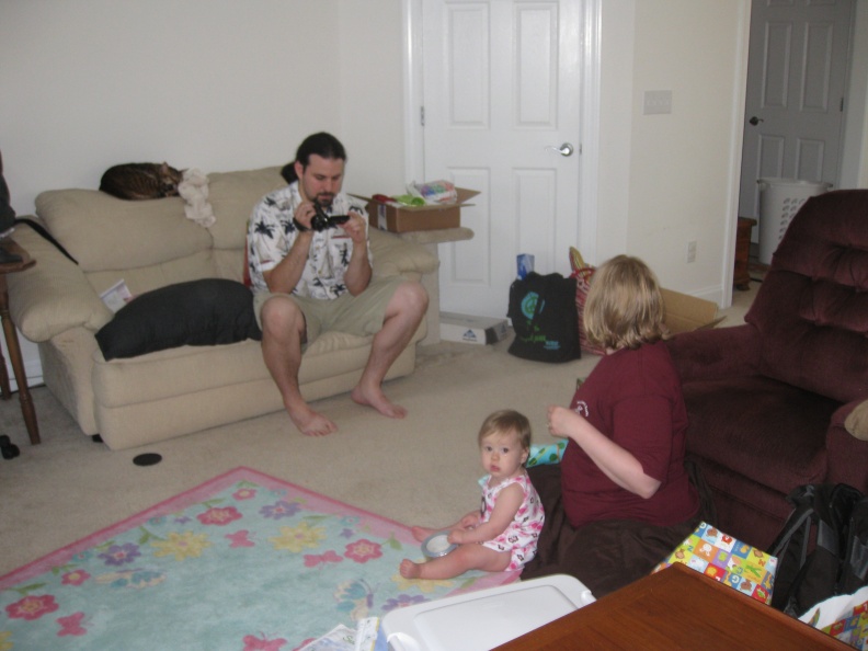 Callie_s_First_Birthday_Party_June_7_2009_pictures_by_Grandpa_Pat_0274__241.jpg