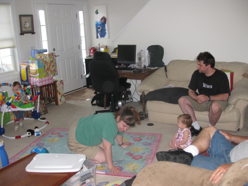 Callie_s_First_Birthday_Party_June_7_2009_pictures_by_Grandpa_Pat_0274__6.jpg